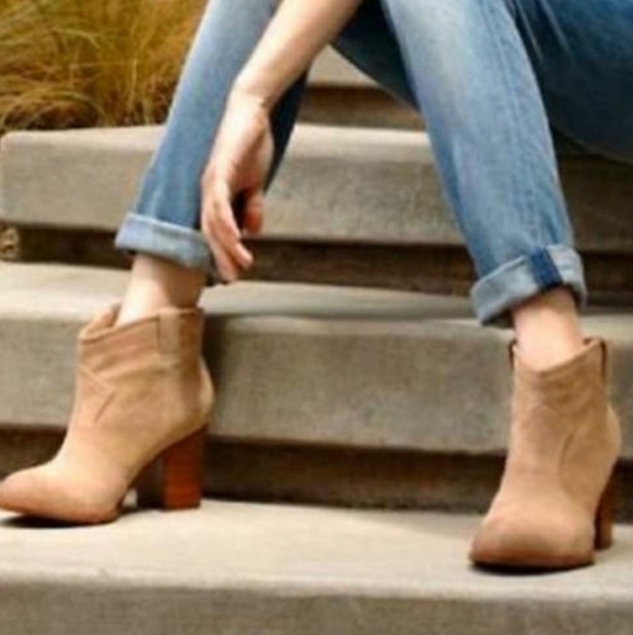 Anthro Splendid Lakota Tan Suede Ankle Booties - Picture 2 of 16